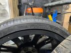 Tyers - 275 x 30 ZR 20