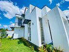 With Furniture 2-Storey House for Sale – Athurugiriya highway