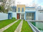With Swimming Pool / Luxury House For Sale in Piliyandala