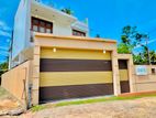 Wonderful 5 Bed Rooms Upstairs Modern House for Sale in Negombo