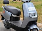 Yadea E8S PRO 2024