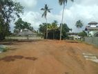 Yakkala land නුවර පාරට 500M