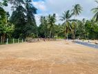 Yakkala නගර සීමාවෙන් සියලු පහසුකම් සහිත වටිනා ඉඩමක්