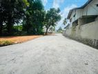Yakkala නගරයෙන් ඉඩමක්