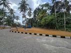 Yakkala නුවරපාරට 500mක දුරින් පදිංචියකට සුදුසු බිම්කොටසක් විකිණීමට