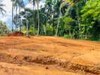 Yakkala Valuable Land for sale