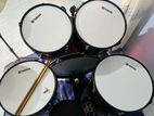 Yamaha Acoustic Drum Set