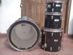 Yamaha Acustica Drum Set