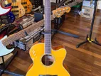 Yamaha Compass Series CPX600 Medium Cutaway Acoustic-Electric Guitar