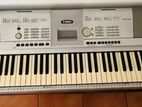 Yamaha DGX-205 Keyboard