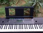 Yamaha E 253 Keyboard