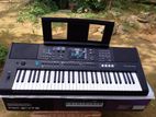 Yamaha E 473 Keyboard