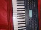 Yamaha E273 Keyboard