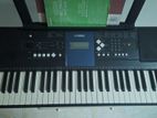 Yamaha E333 Keyboard