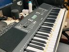 Yamaha Keyboard E373