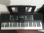 Yamaha PSR E373 Keyboard