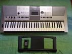 Yamaha E413 Keyboard