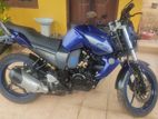Yamaha FZ 16 2014
