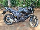 Yamaha FZ 2012