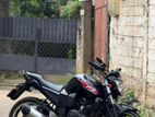 Yamaha FZ 2012