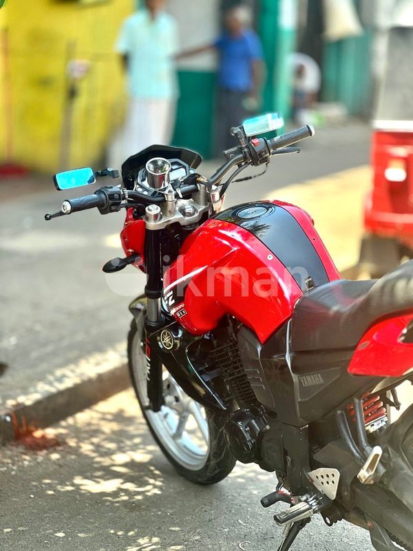 Modified Fz Red Colour Fz 16 Modified Photos Fz16 Modified Sticker