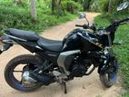 Yamaha FZ 2016