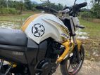 Yamaha FZ S v1 2014