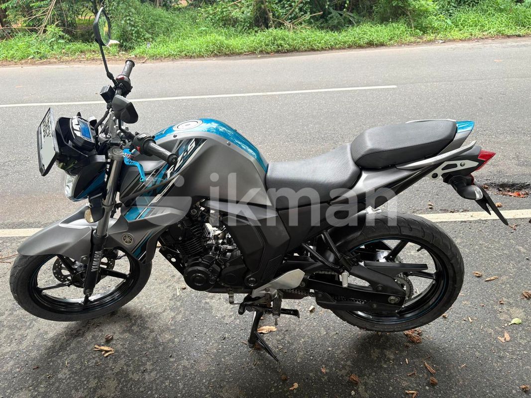 Yamaha FZs V2 2018 for Sale in Malabe ikman