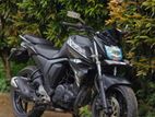 Yamaha FZs V2 On Light 2017
