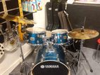 Yamaha Gig maker 5Pc Acoustic Full Drum Set With 2 Cymbals