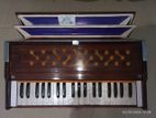 Yamaha Harmonium