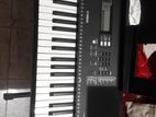 Yamaha Keyboard / Piano Psr E363