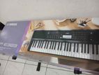 Yamaha Keyboard PSR-E383 [with power adapter]
