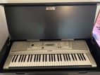 Yamaha Keyboard with stand
