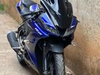 Yamaha R15 2019