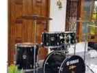 Yamaha Acoustic Drum Set