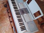 Yamaha PSR - 295 Keyboard