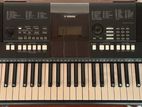 Yamaha PSR 423