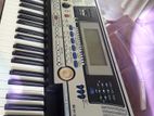 Yamaha PSR 550 Keyboard