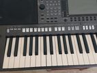 Yamaha PSR 770 Keyboard