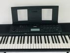 Yamaha PSR E 273 Keyboard