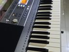 Yamaha PSR E 353