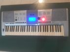 Yamaha PSR E 403 Keyboard