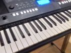 Yamaha PSR E 423