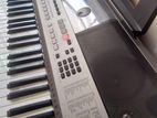 Yamaha PSR E 443 Keyboard