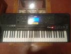 Yamaha PSR E 453 Keyboard