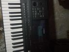 Yamaha PSR E 453 Keyboard