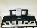 Yamaha PSR E273 Keyboard