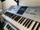 Yamaha PSR E323 Keyboard