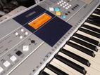 Yamaha PSR E323 Keyboard